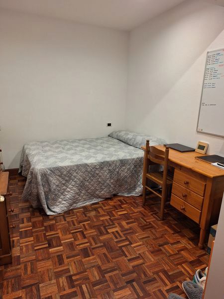 Dormitori de Pis en venda en Donostia - San Sebastián  amb Calefacció