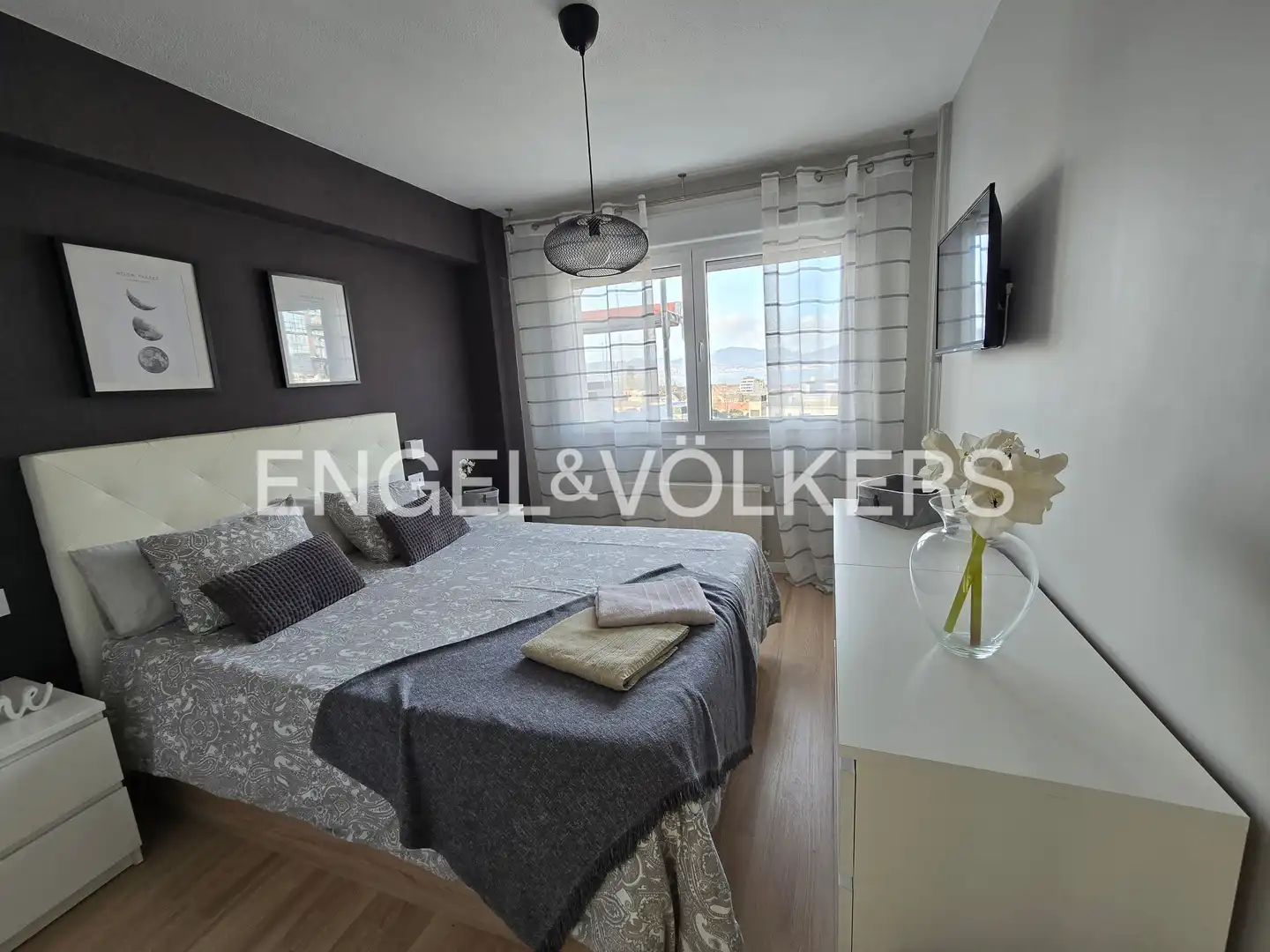 Habitación de Piso en venta en Vigo  con Calefacción, Terraza y Balcón