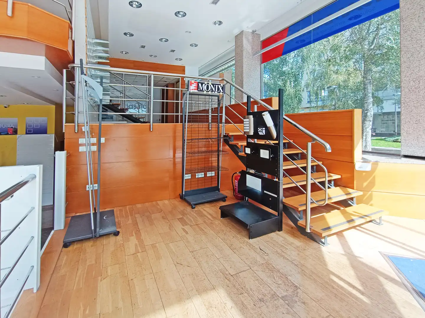Gewerbefläche zur Miete in Plaza José González Dopeso 51, imagen 8