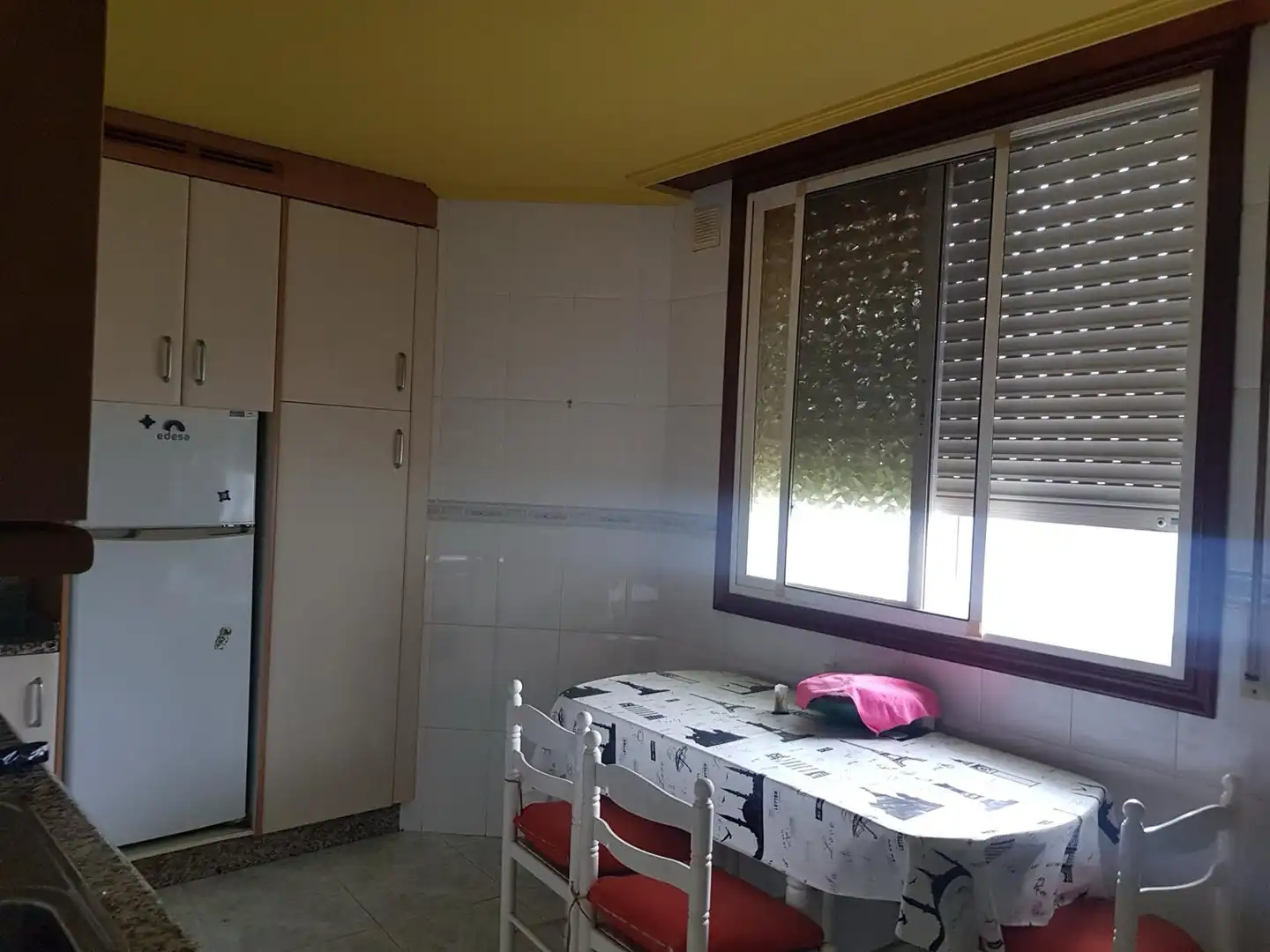 Cocina de Piso en venta en Maceda con Calefacción, Horno y Lavadora