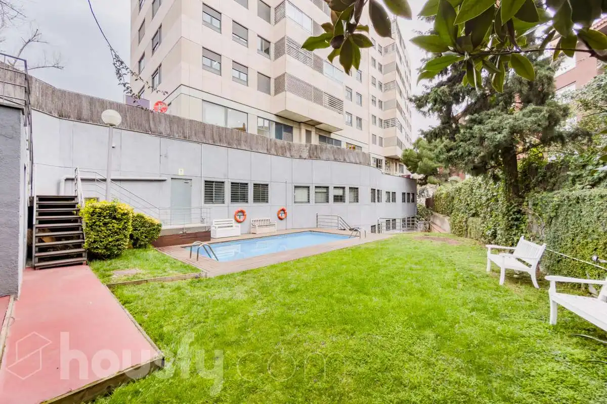Jardín de Piso en venta en Barcelona con Aire acondicionado, Calefacción y Jardín privado