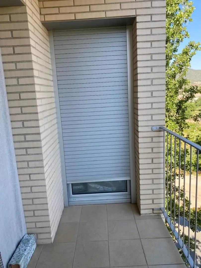Terrassa de Pis en venda en Manresa amb Calefacció, Piscina i Moblat