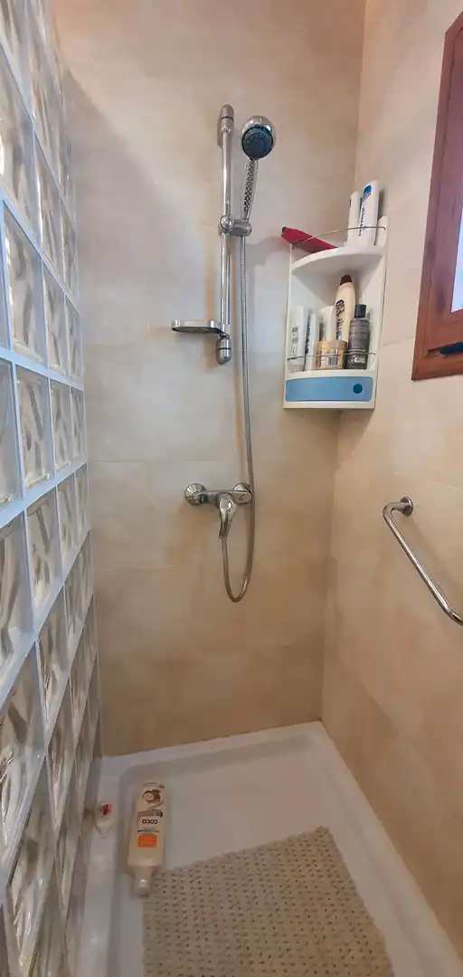 Bany de Casa o xalet en venda en Tordera amb Aire condicionat, Calefacció i Jardí privat