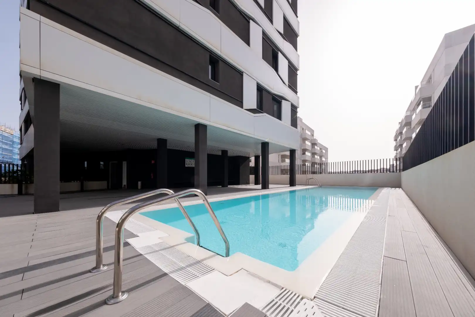 Piscina de Piso en venta en Las Palmas de Gran Canaria con Trastero, Amueblado y Piscina comunitaria