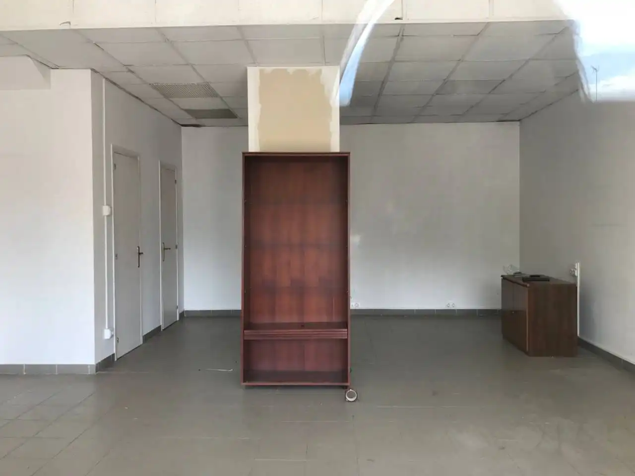 Geschaftsraum zur Miete in Vallromanes