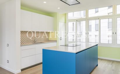 Kitchen of Flat for sale in  Barcelona Capital  with Heating, Oven and Alarm