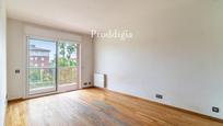 Bedroom of Flat for sale in Sant Cugat del Vallès  with Air Conditioner, Heating and Terrace