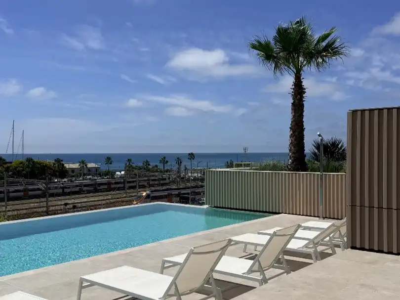 Appartement avec piscine à vendre à Ronda Barceló 88