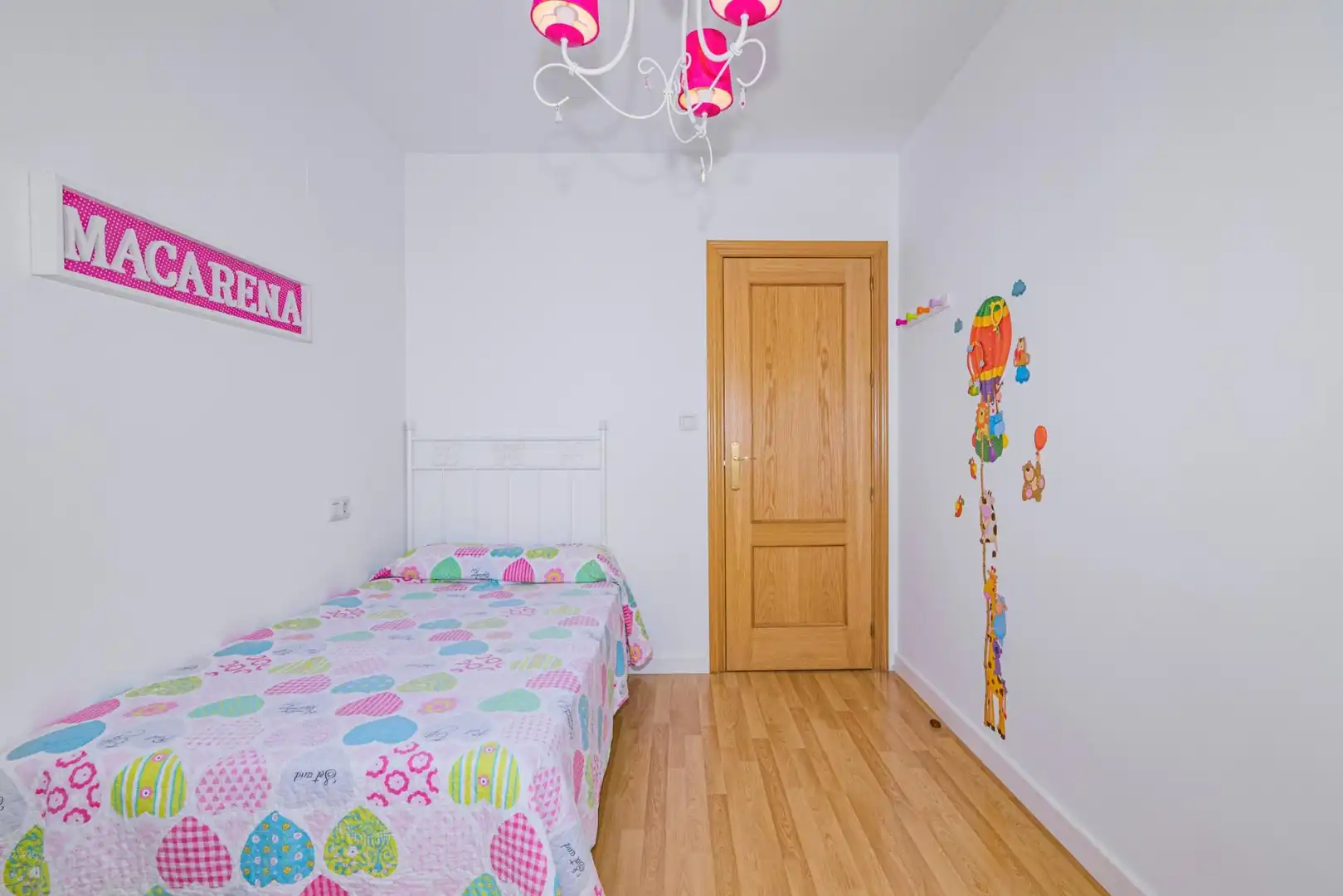 Bedroom of Flat for sale in Granada  with Air Conditioner, Heating and Storage room