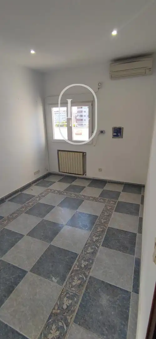 Dachboden zur Miete in Madrid mit Heizung, Terrasse und Ofen