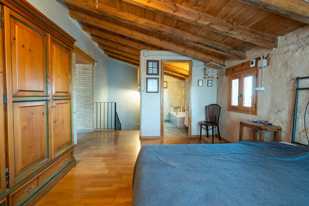 Habitación de Finca rústica en venta en Aldover con Jardín privado, Terraza y Amueblado