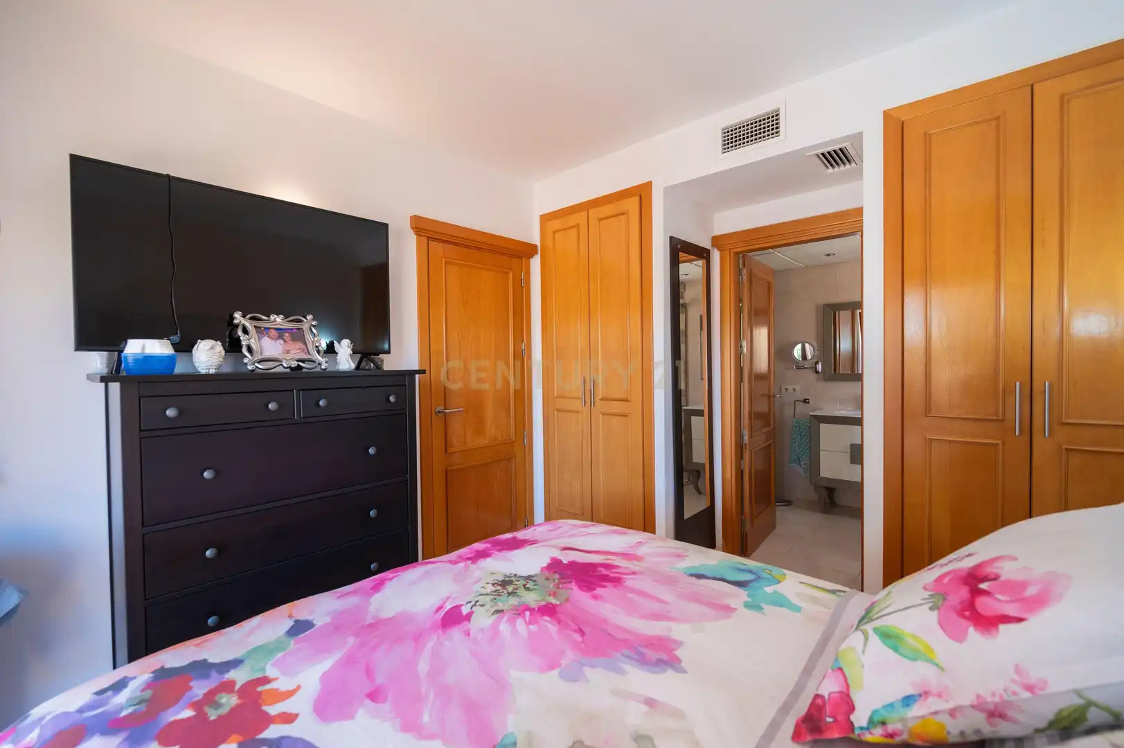 Schlafzimmer von Wohnungen zum Verkauf in Sant Josep de sa Talaia mit Abstellraum und Balkon