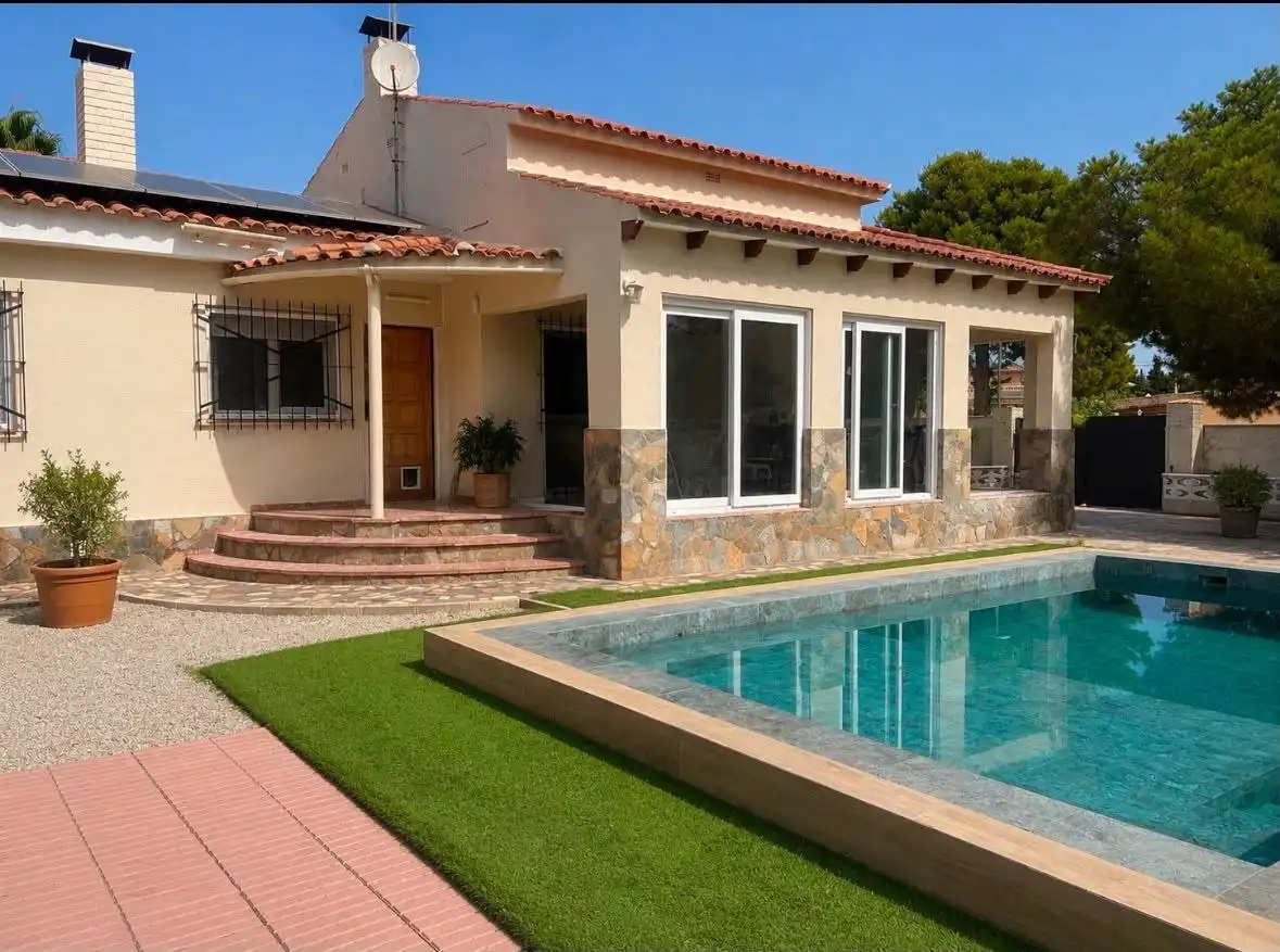 Villa avec piscine à vendre à Los Girasoles