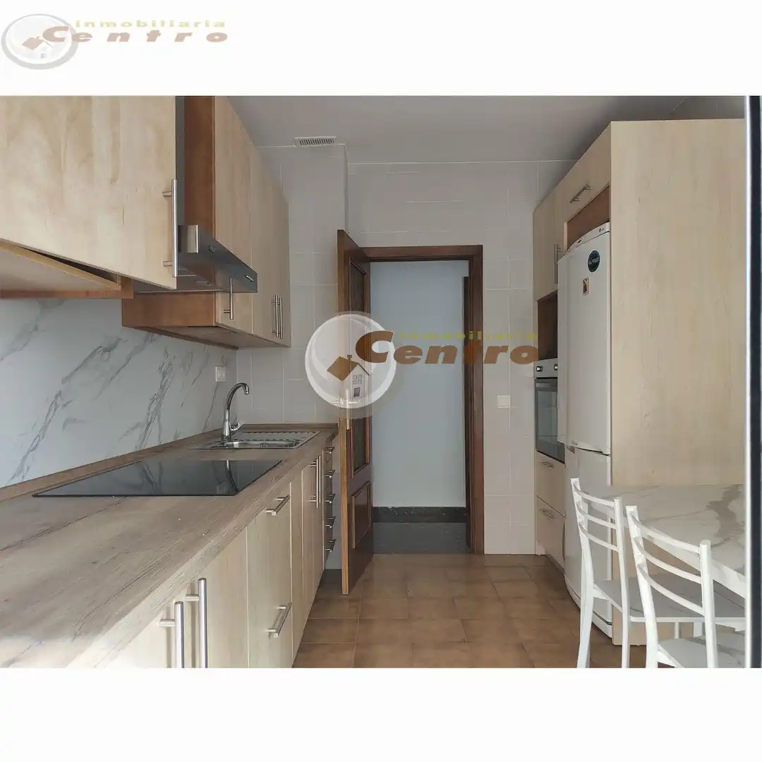 Cocina de Piso de alquiler en Albacete con Calefacción, Amueblado y Balcón
