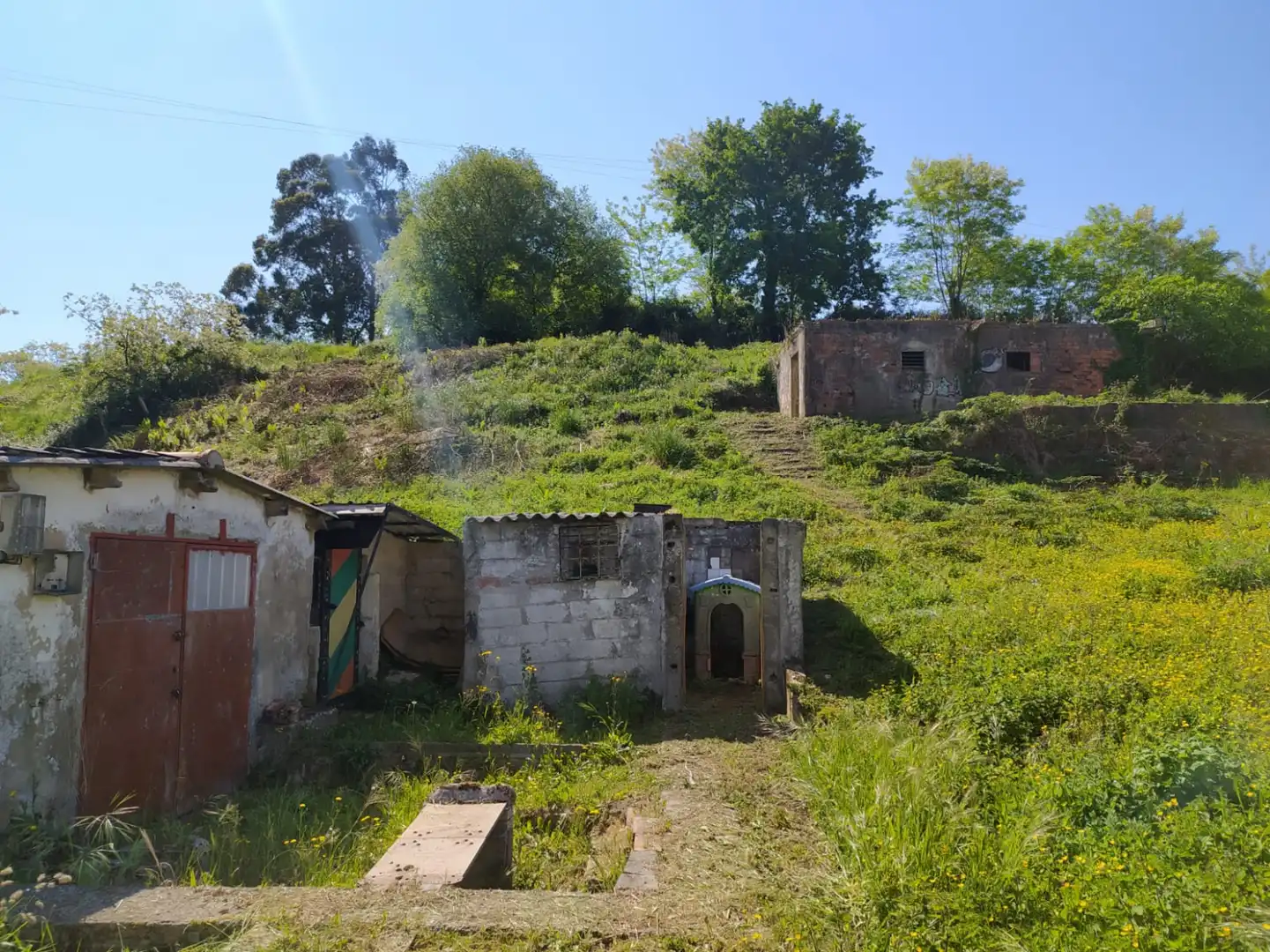 Vista exterior de Terreno en venta en Santillana del Mar