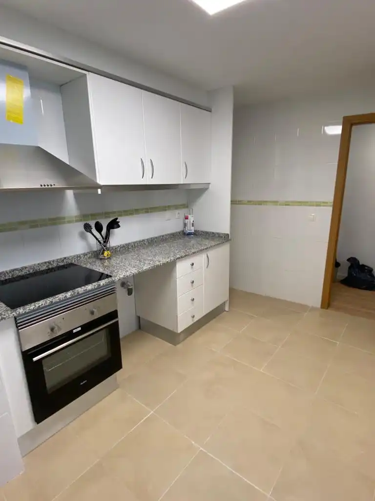 Cuina de Apartament de lloguer en Benaguasil amb Traster