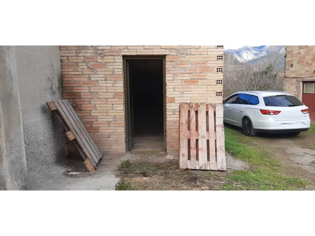 Vista exterior de Casa o chalet en venta en Guardiola de Berguedà con Jardín privado
