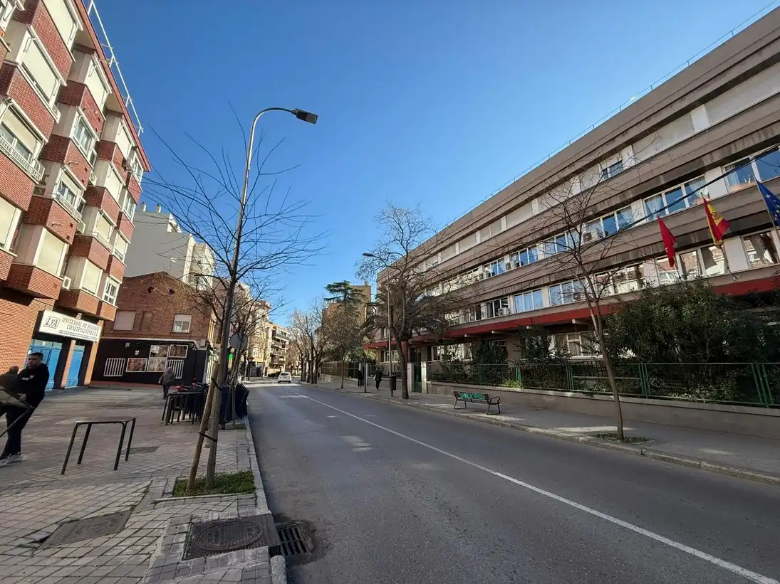 Exterior view of Ground floor for sale in Madrid  with Heating, Furnished and Washing machine