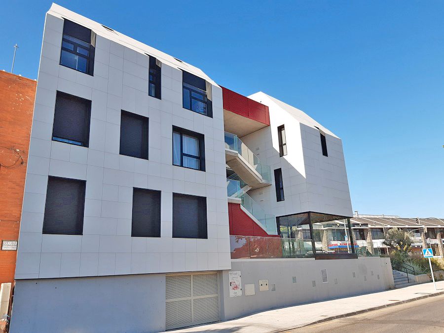 Vista exterior de Piso de alquiler en Torrelodones con Aire acondicionado, Calefacción y Trastero