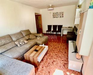 Living room of Flat for sale in  Valencia Capital  with Air Conditioner and Balcony