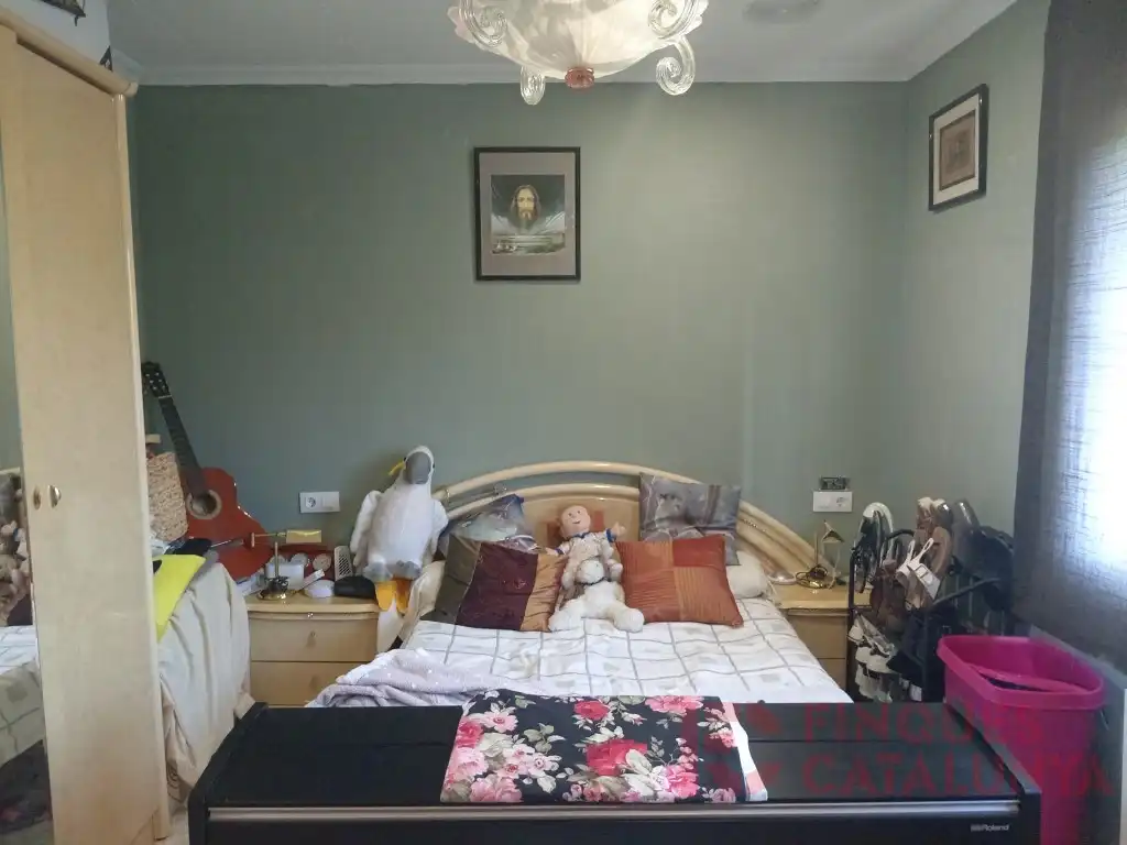 Dormitori de Casa o xalet en venda en Vilobí d'Onyar