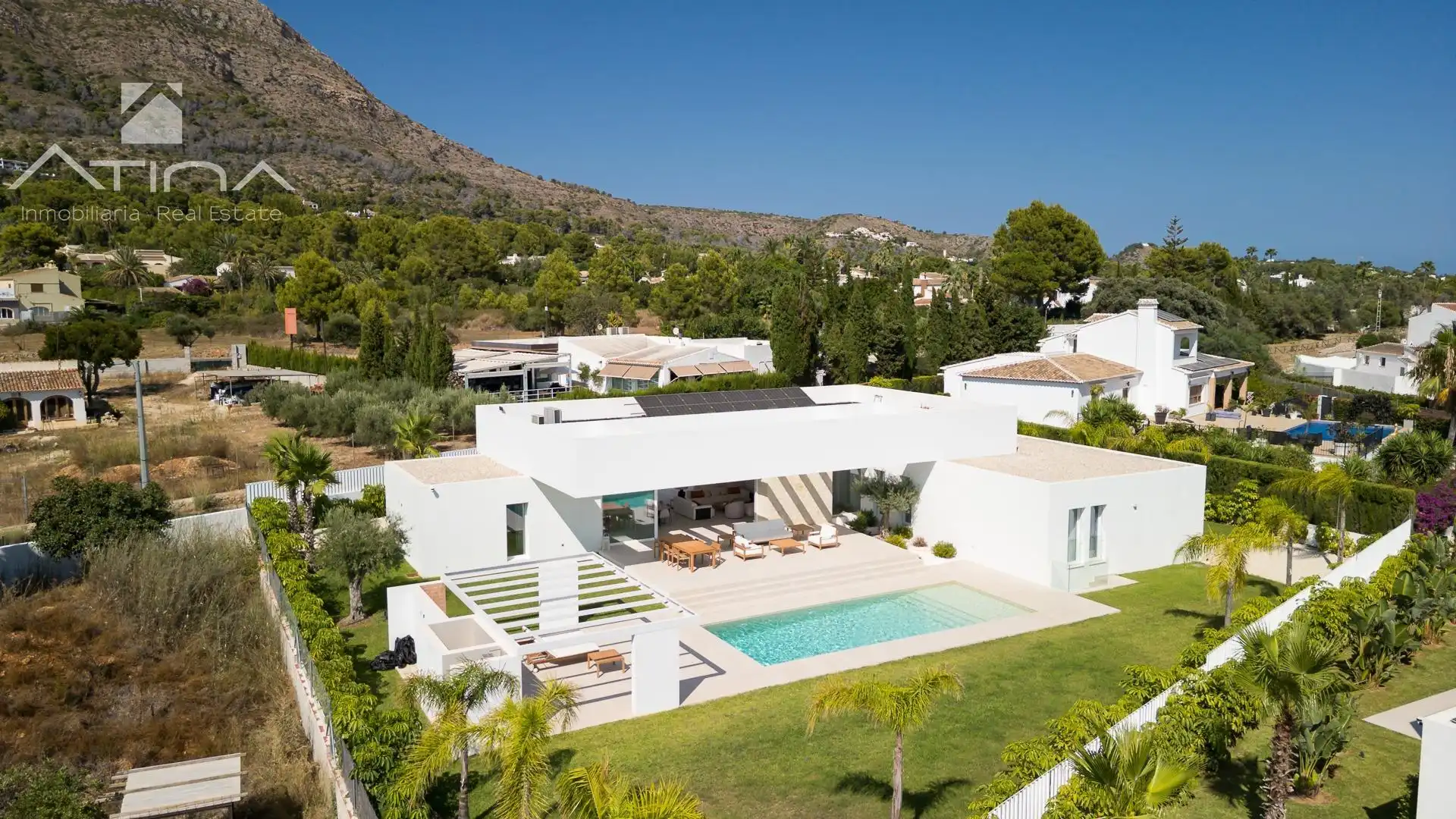 Vista exterior de Casa o xalet en venda en Jávea / Xàbia amb Aire condicionat, Calefacció i Jardí privat