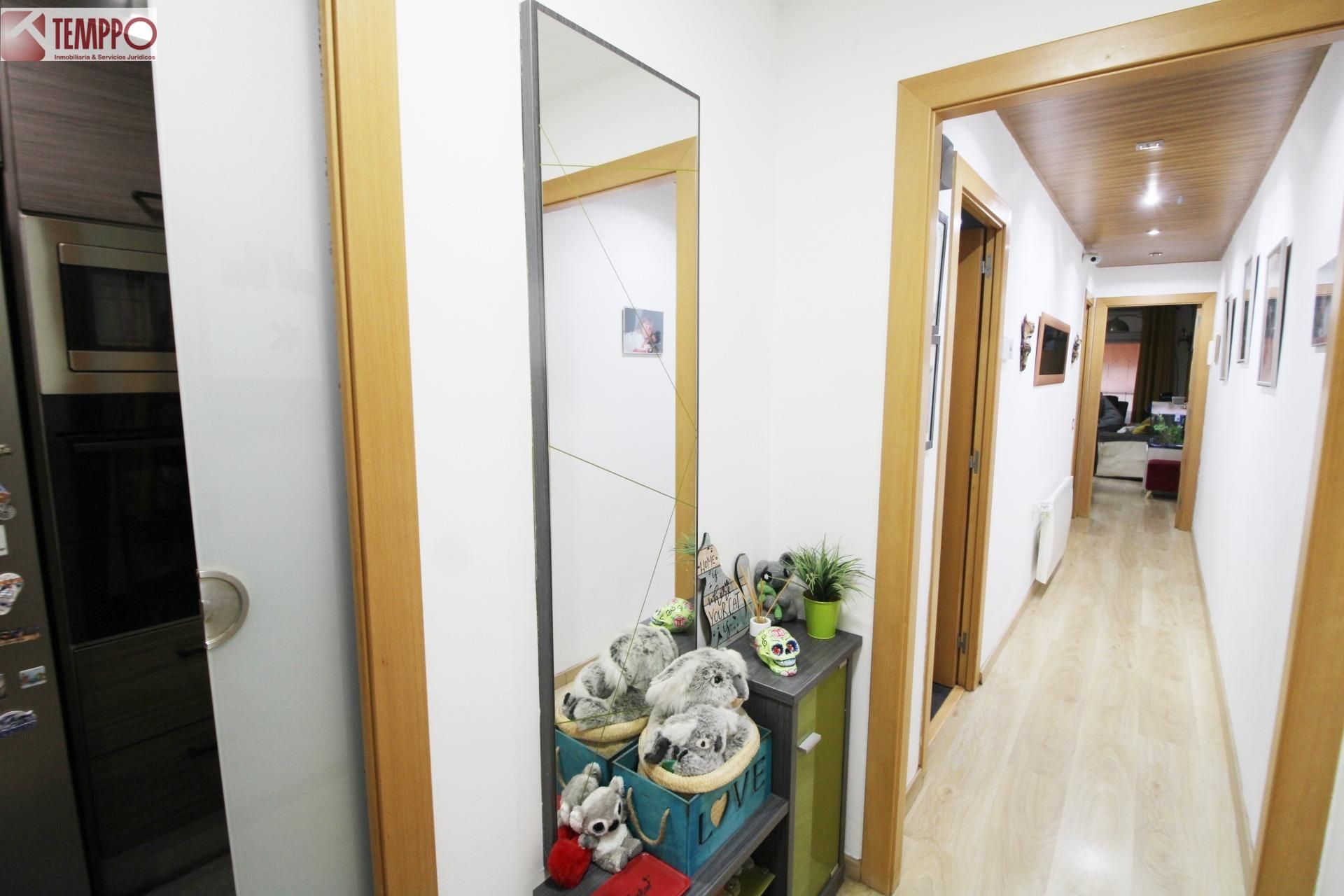 Flat for sale in Carrer JOSEP MARIAGES DE, Vinyets - Molí Vell