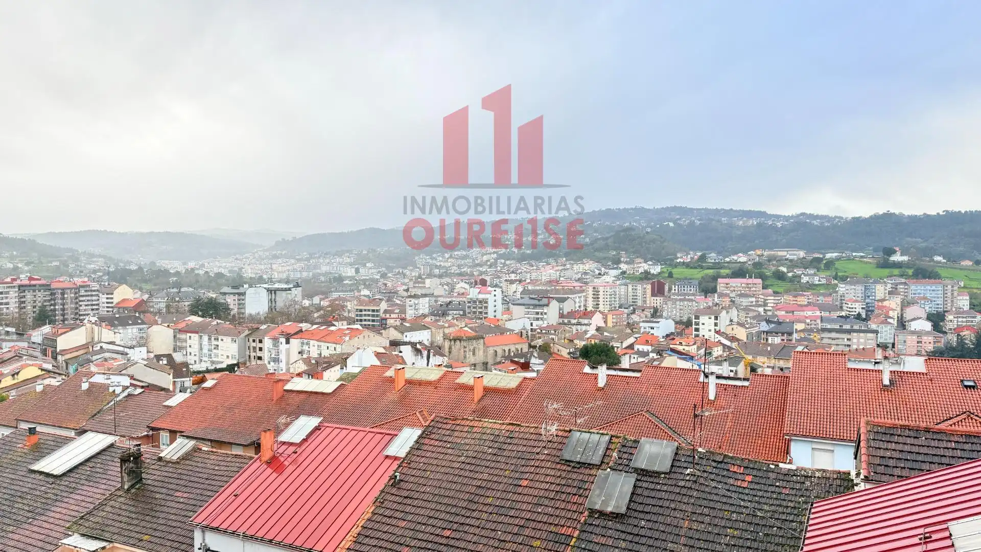Vista exterior de Pis de lloguer en Ourense Capital  amb Calefacció i Moblat