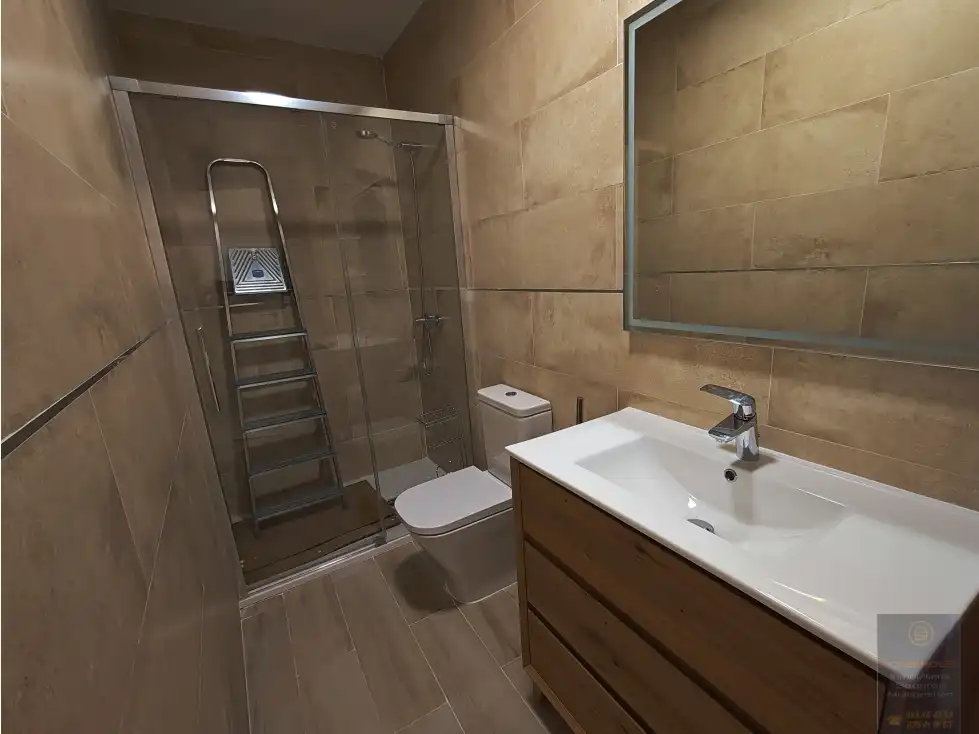 Bathroom of Houses for sale in Valmojado