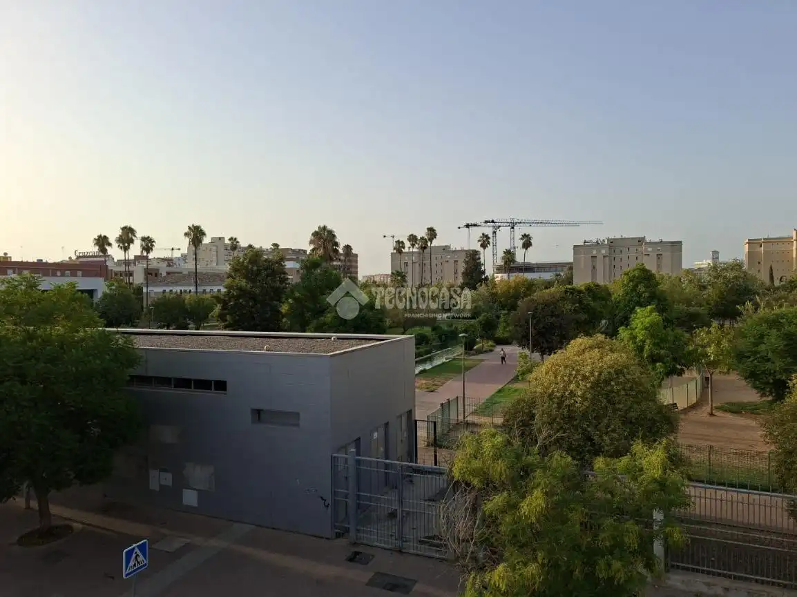 Casa o chalet en venta en Sevilla con Aire acondicionado, Terraza y Balcón