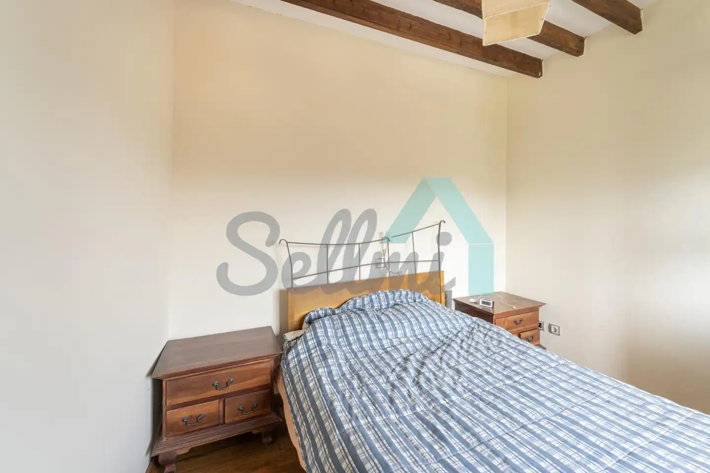 Schlafzimmer von Einfamilien-Reihenhaus zum Verkauf in Carreño mit Heizung, Privatgarten und Parkett