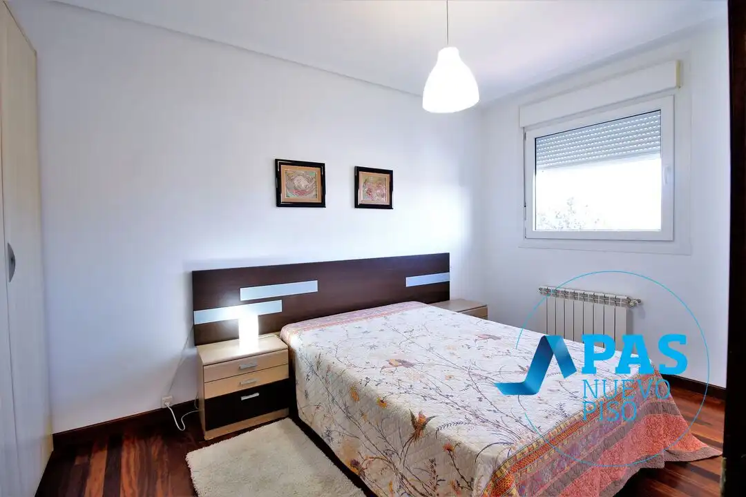 Habitación de Piso en venta en Miengo con Calefacción, Trastero y Amueblado