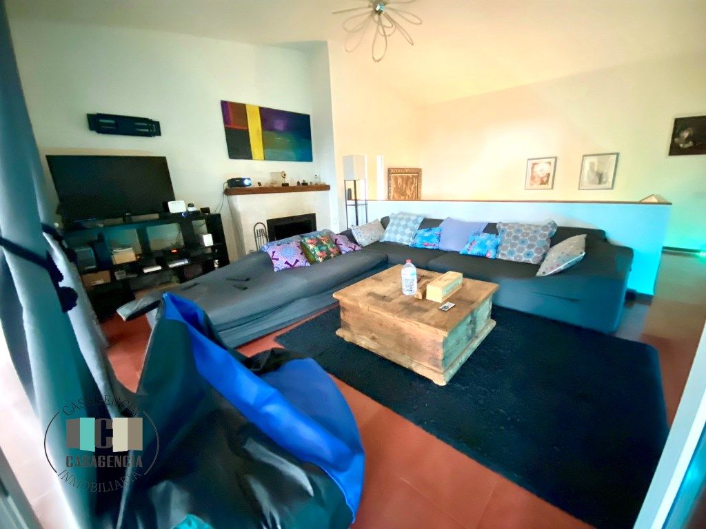 Sala d'estar de Casa o xalet en venda en Benicasim / Benicàssim amb Calefacció, Jardí privat i Terrassa