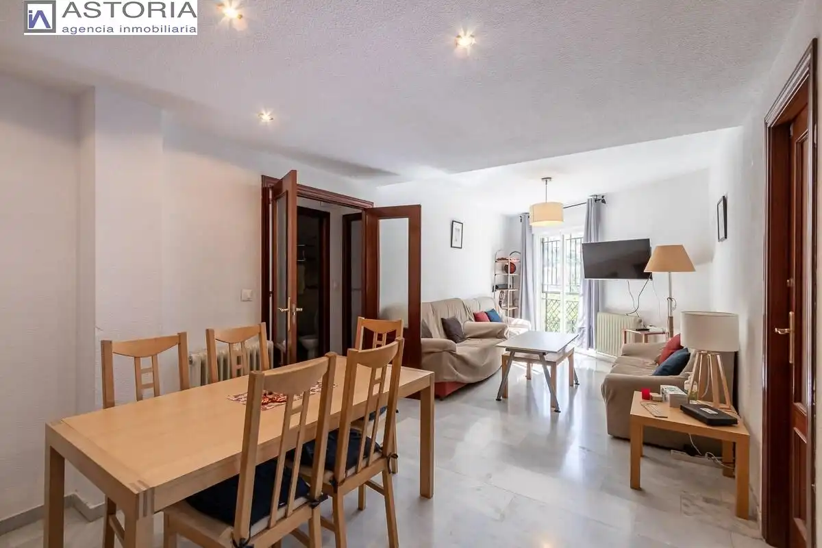 Flat with lift for sale in Calle GUARNON, imagen 6