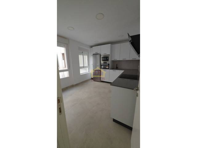 Piso en Alquiler en Calle Gran Vía en Barrio del Centro