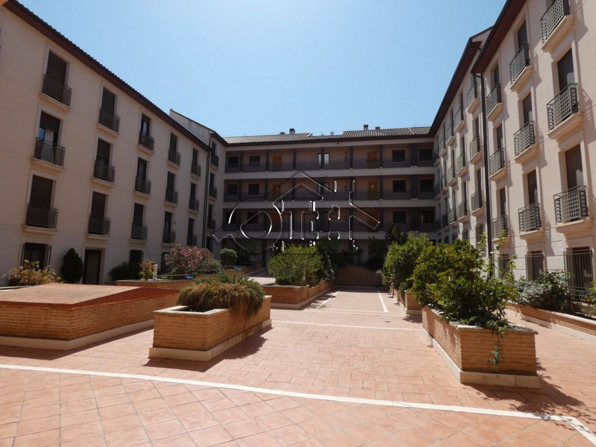 Vista exterior de Pis en venda en Ocaña amb Calefacció, Parquet i Terrassa