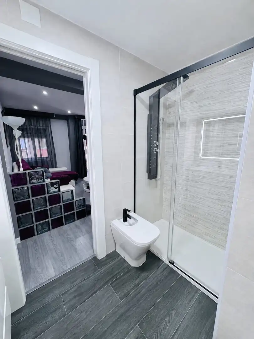 Baño de Piso en venta en Málaga con Aire acondicionado, Calefacción y Terraza