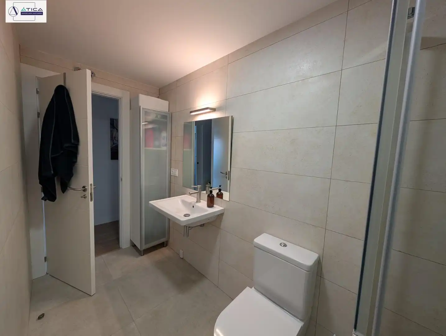 Baño de Piso en venta en Santa Cruz de Bezana con Terraza y Trastero