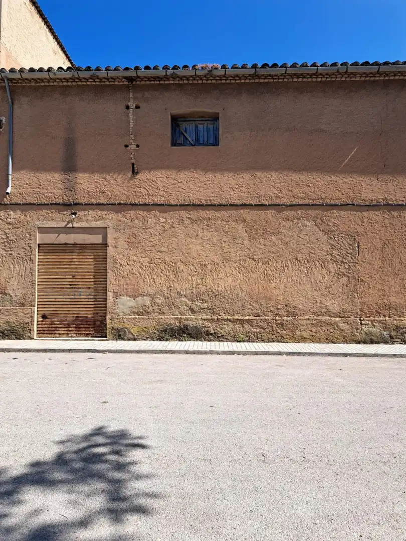 Vista exterior de Local en venta en Requena