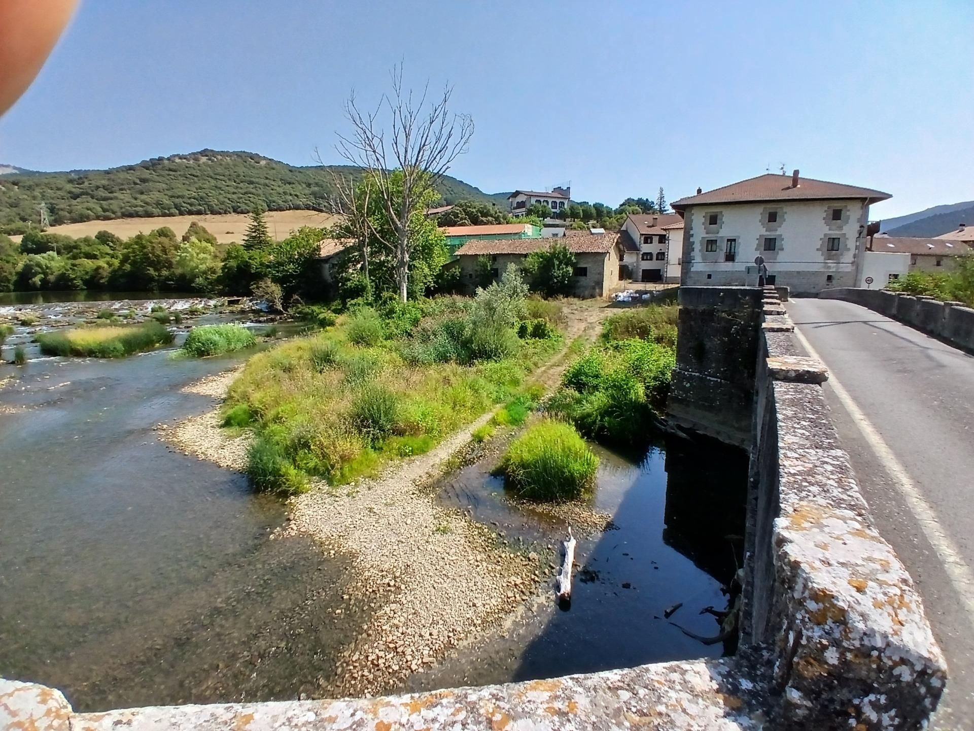 Vista exterior de Finca rústica en venda en Arakil amb Calefacció