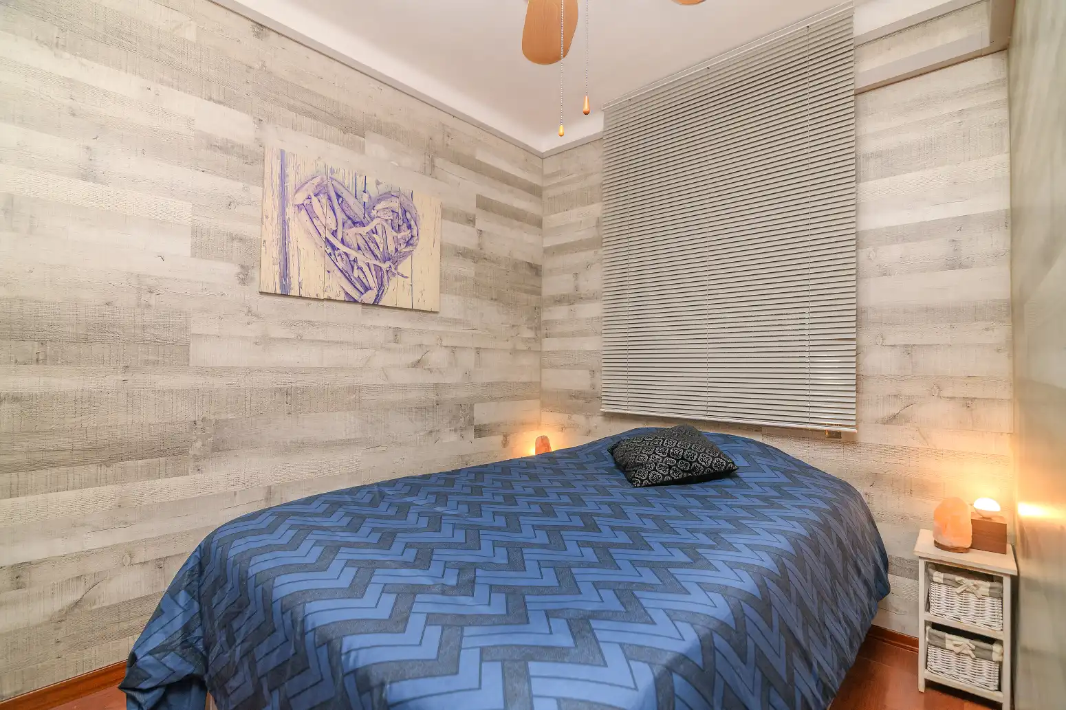 Schlafzimmer von Wohnung zum Verkauf in Barcelona mit Heizung, Parkett und Balkon