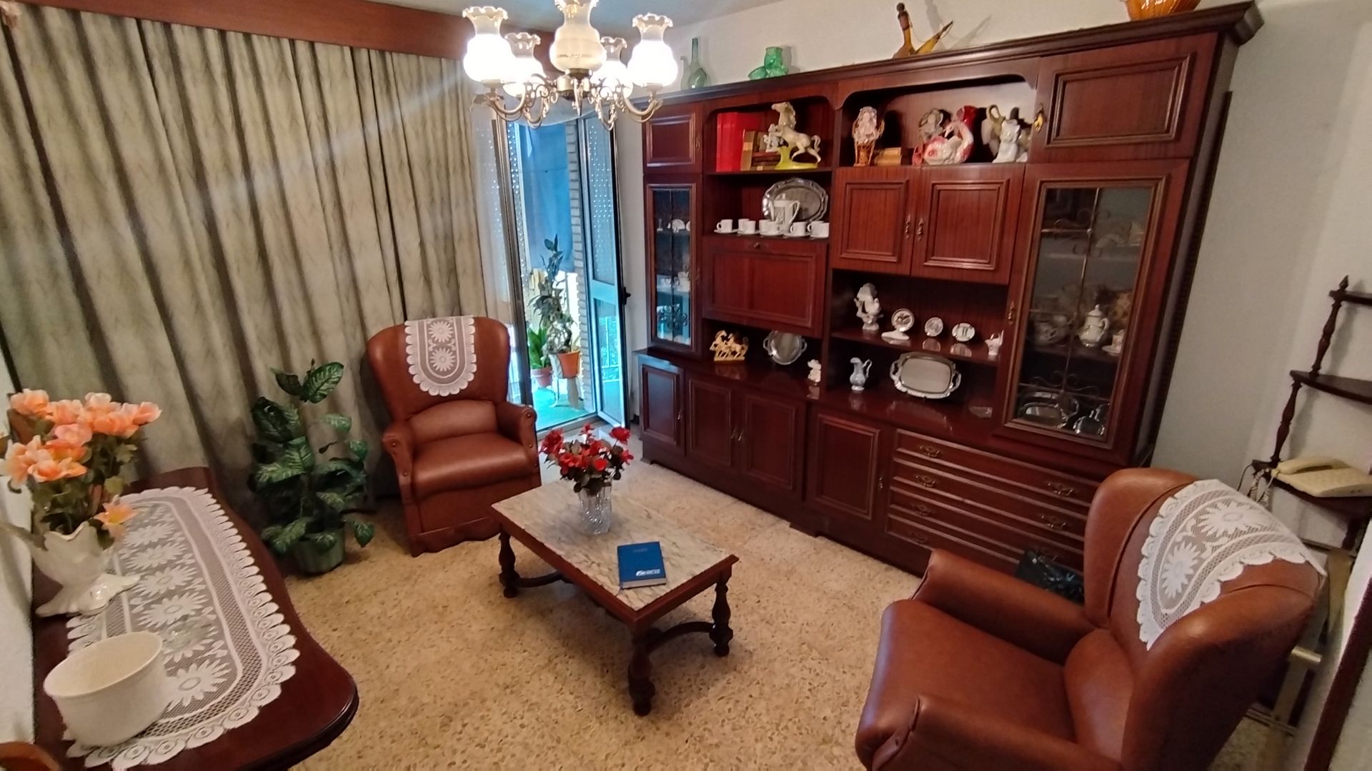 Sala d'estar de Pis en venda en  Sevilla Capital amb Aire condicionat i Terrassa