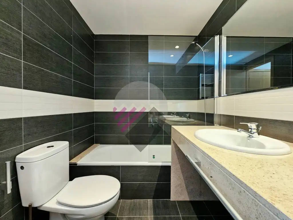 2-bedroom flat for sale in El Tarter, Canillo · 17 of 36