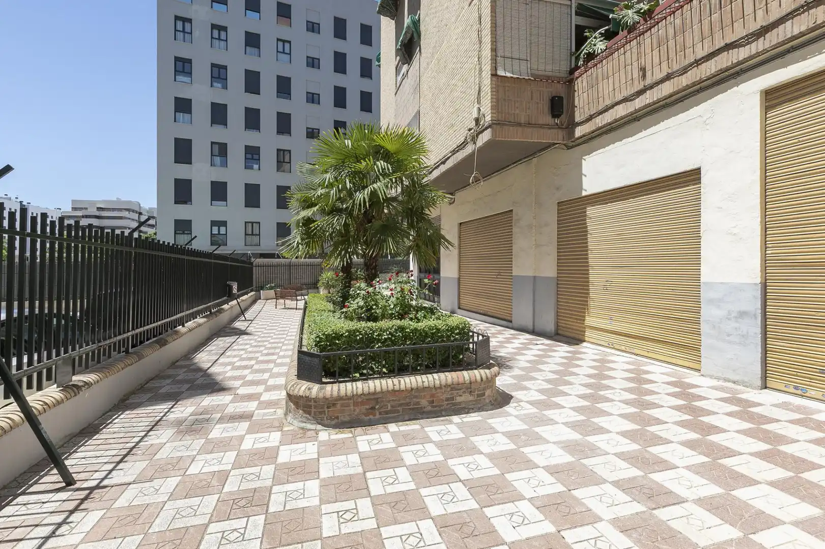 Exterior view of Study for sale in Granada  with Parquet flooring and Furnished