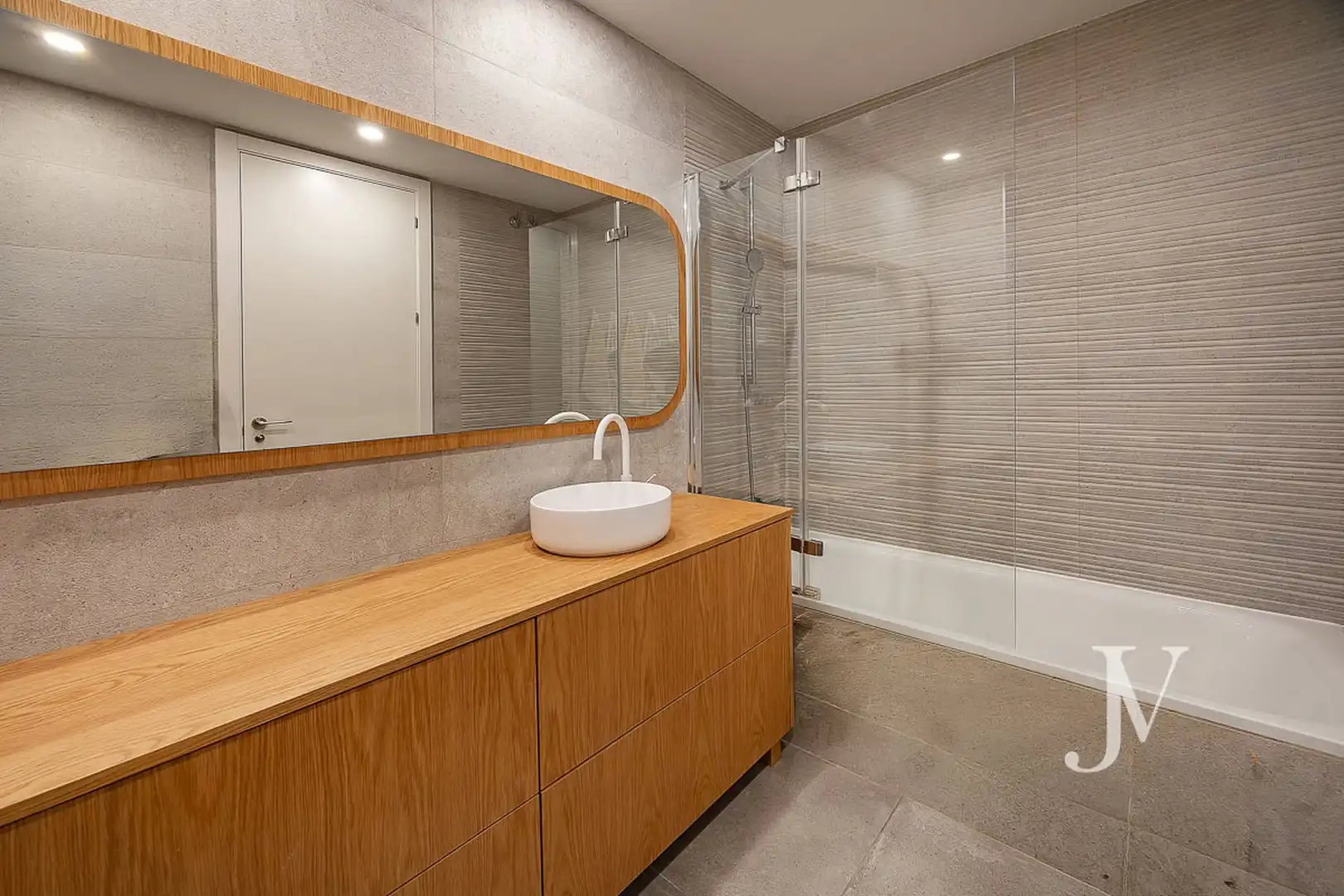 Bathroom of Duplexes for sale in Madrid  with Air Conditioner, Heating and Private garden