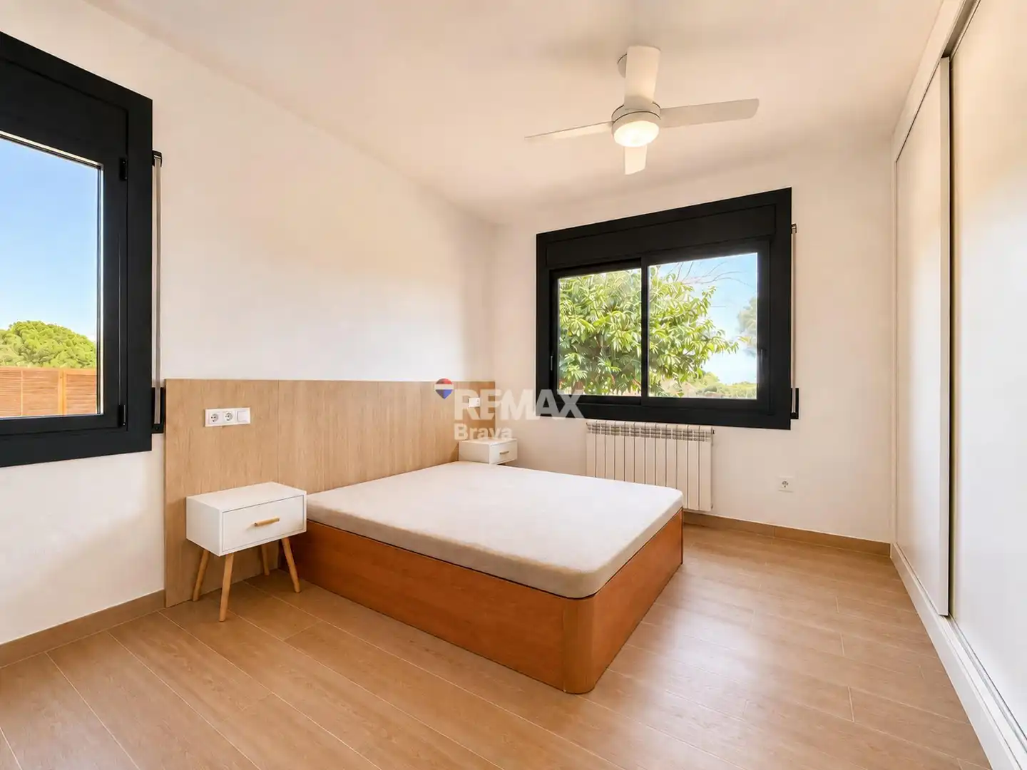 Habitación de Finca rústica en venta en Roses con Aire acondicionado, Calefacción y Jardín privado