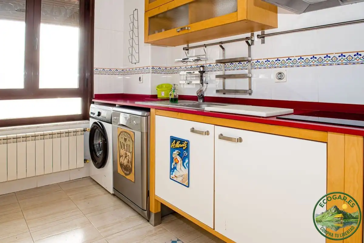 Cuina de Pis en venda en Ponferrada amb Aire condicionat, Calefacció i Parquet
