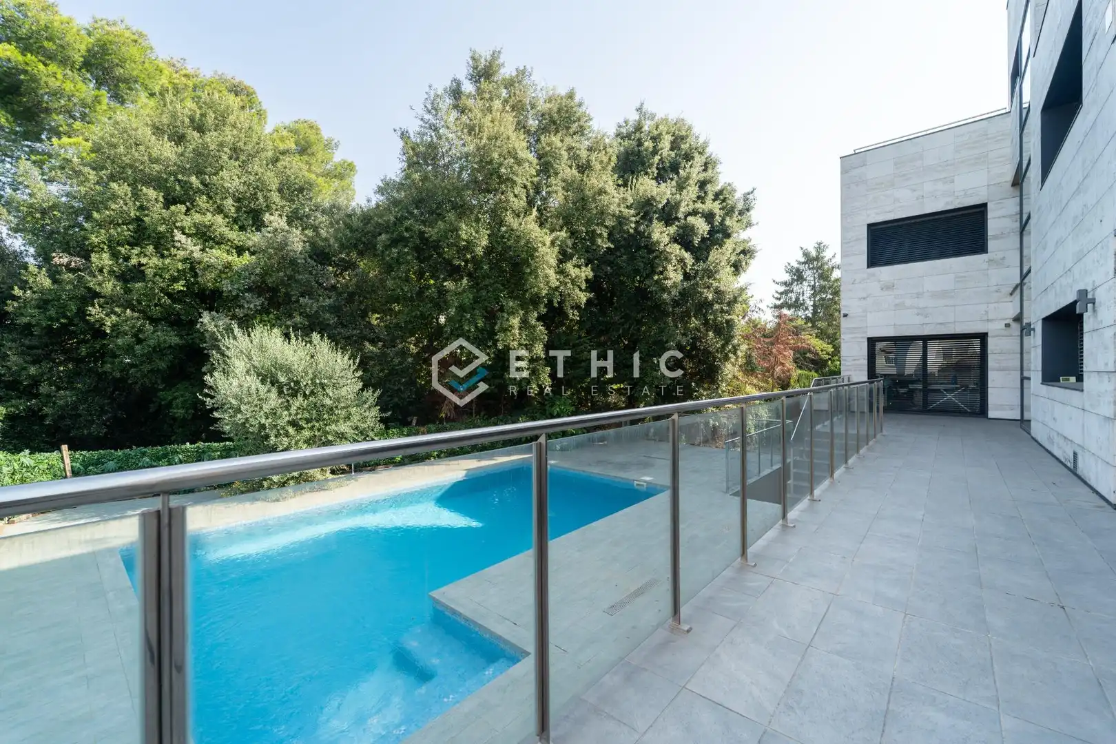 Piscina de Casa o xalet en venda en Sant Cugat del Vallès amb Aire condicionat, Jardí privat i Terrassa