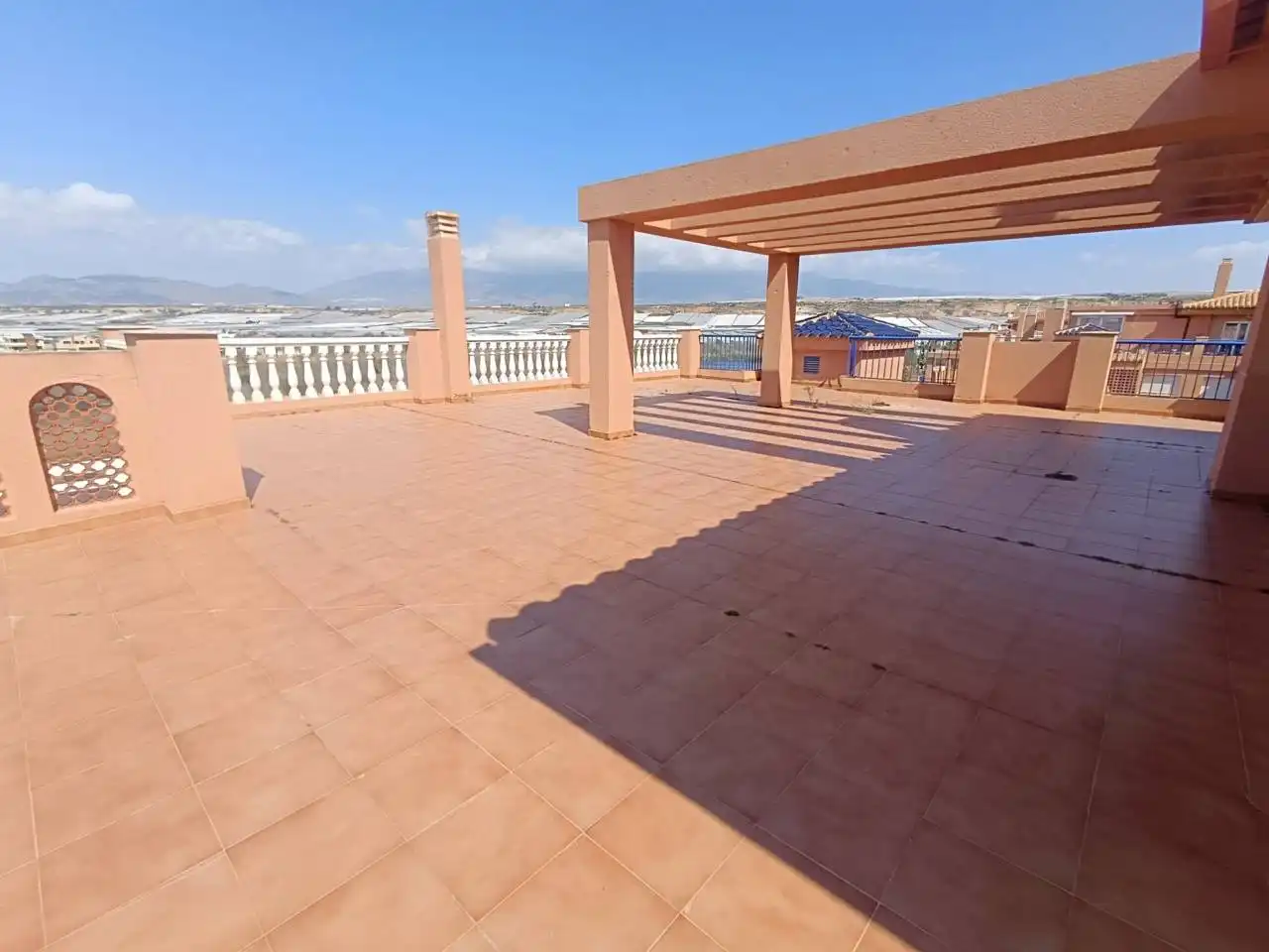 Terrasse von Dachboden zum Verkauf in El Ejido mit Klimaanlage, Heizung und Terrasse