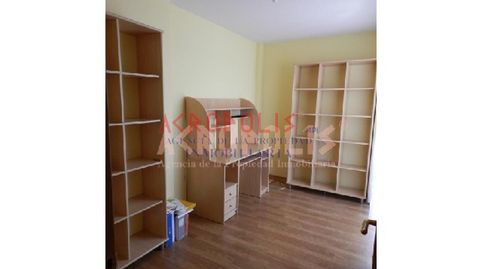 VENTA DE PISO EN BENAVENTE, imatge 2